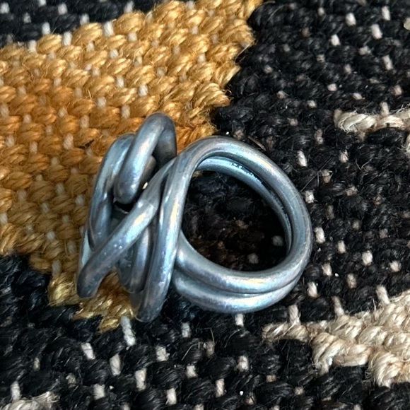 Abstract ring - Picture 4 of 4